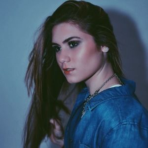 Meet your Posher, Liza